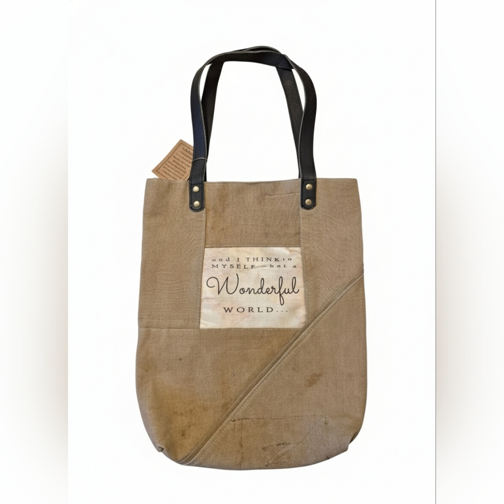 NWT Vintage Addiction Wonderful World Tote